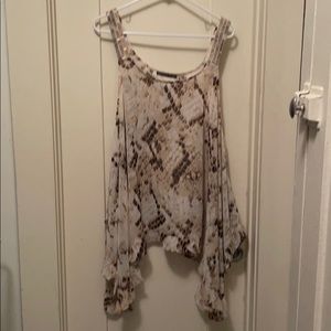 Sleeveless printed blouse